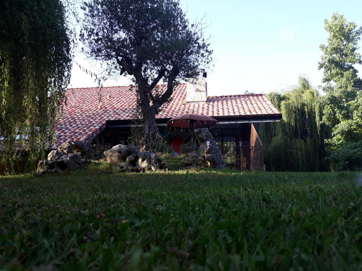 Hugoren Egoitza Zubialde Exterior foto