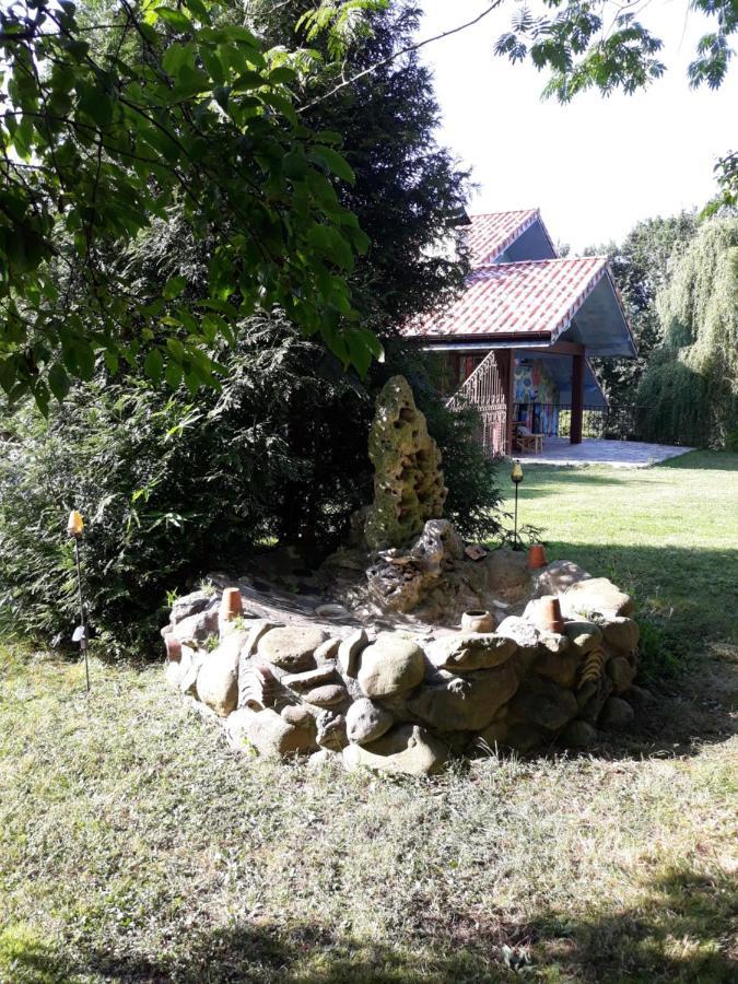 Hugoren Egoitza Zubialde Exterior foto